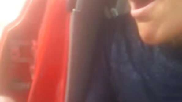Mākslas brokere Darla Crane vēlas kaut ko stīvu
