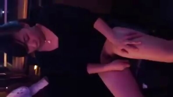 Jaukās meitenes ir pelnījušas labu fuck