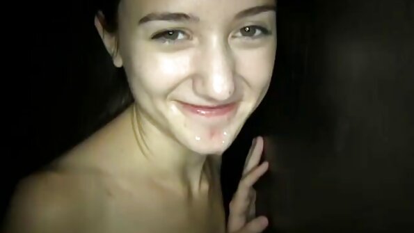Kaislīgā milf veido porno video