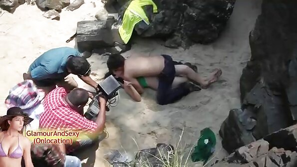 Diāna Prinsa sasita no aizmugures