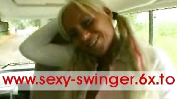 Boner bustin' milf Darryl Hanah